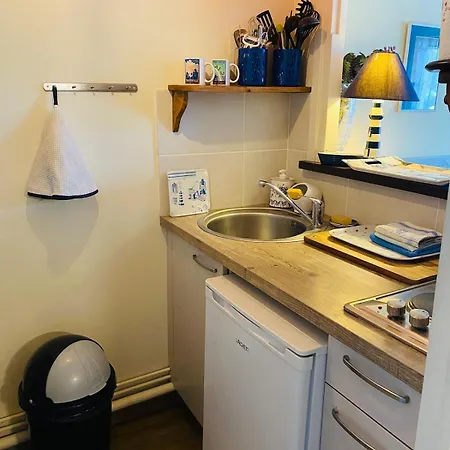 Cosy, Vrai Lit 140, Wifi, Centre Trouville-sur-mer, Proche Deauville Et Gare A Moins De 5 Minutes A Pied * Трувиль-сюр-Мер