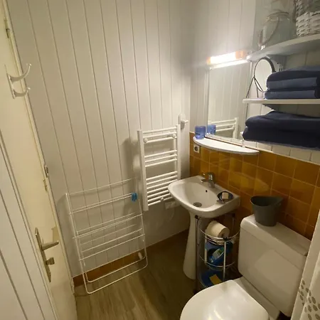 Cosy, Vrai Lit 140, Wifi, Centre Trouville-sur-mer, Proche Deauville Et Gare A Moins De 5 Minutes A Pied Апартаменты *